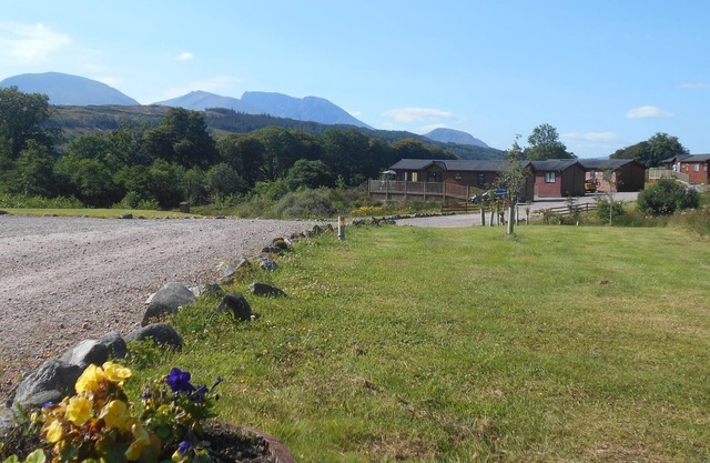 2 bedroom accommodation in Muirshearlich, near Fort William