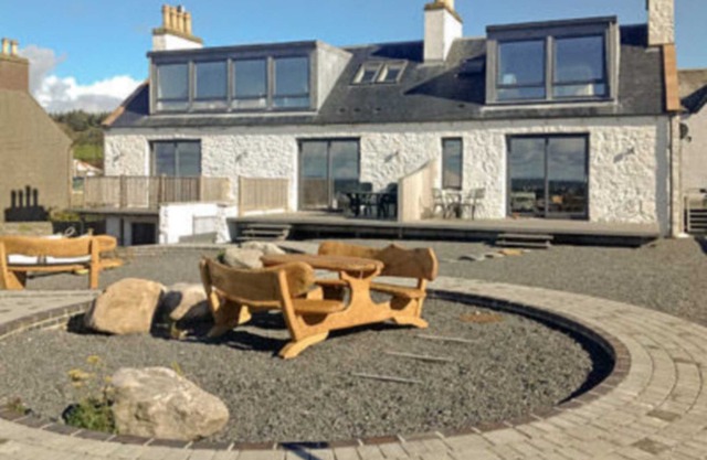 3 bedroom accommodation in Port William