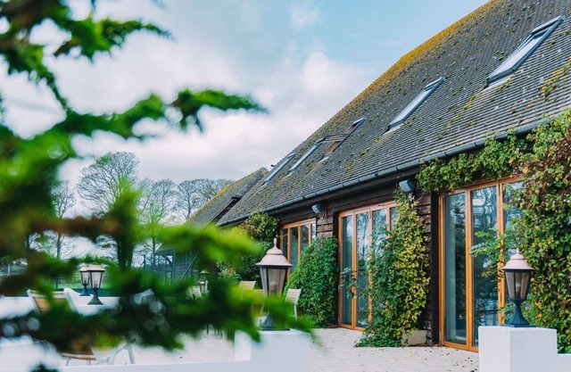 3 bedroom accommodation in Alkham