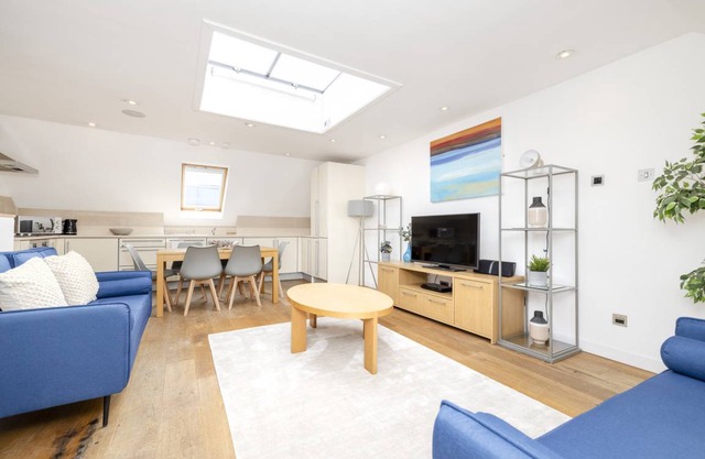Apartment ∙ 2 bedrooms ∙ 4 guests