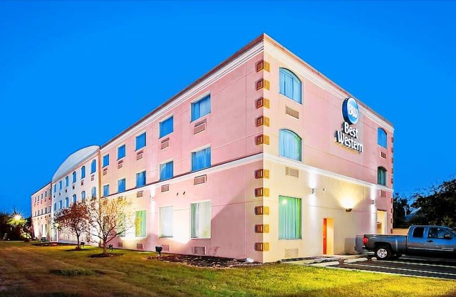 Best Western Airport Inn & Suites