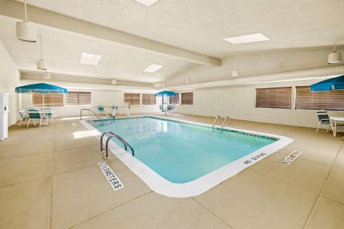 Maple City Inn 