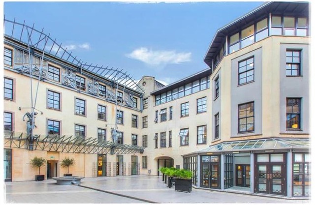 Chic Living in the Heart of the City
