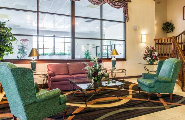 Clarion Inn & Suites Northwest