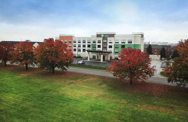 Holiday Inn Express Evansville North Ihg Hotel 