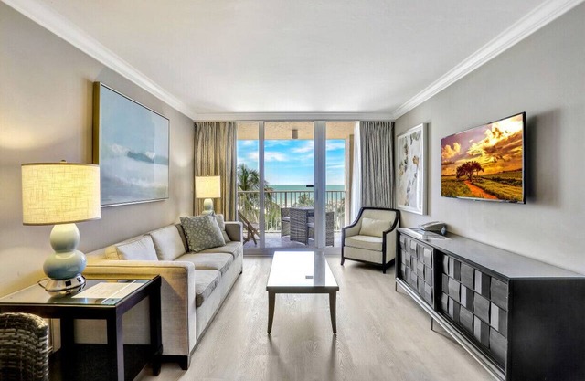 Marco Beach Ocean Resort 