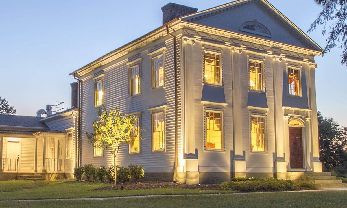 Farmdale Hotel | Peter Allen Inn & Event Center