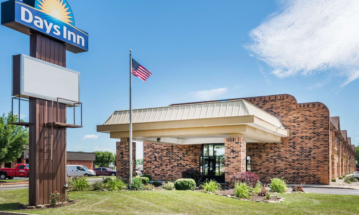 Anderson Hotel | Days Inn by Wyndham Anderson IN