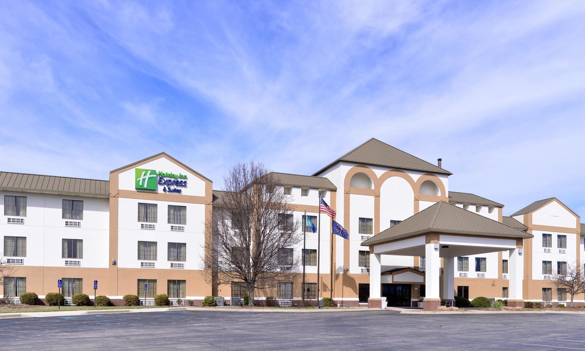 Madison Hotel | Holiday Inn Express Hotel & Suites Madison, an IHG Hotel