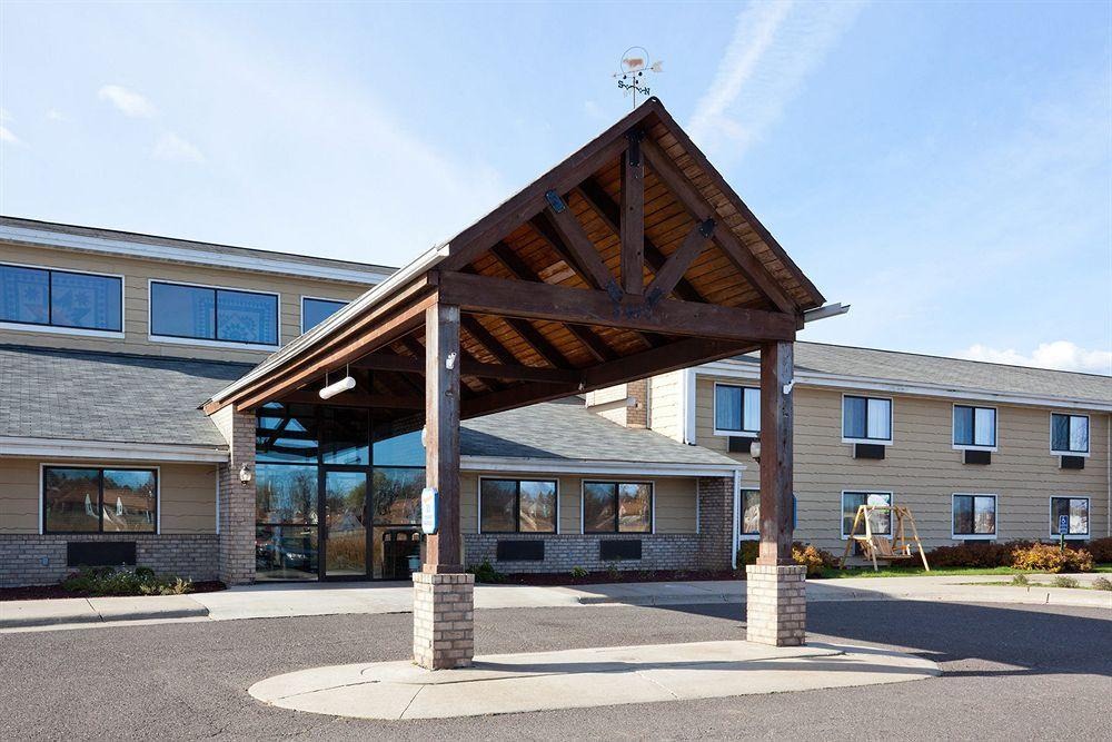 Virginia Hotel | AmericInn by Wyndham Virginia