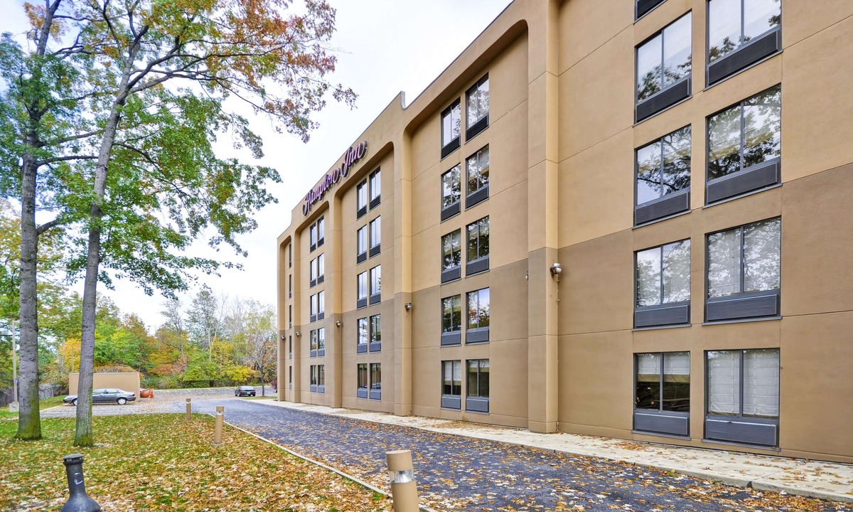 Westlake Hotel | Hampton Inn Cleveland-Westlake