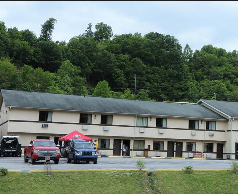 Bonnyman Hotel | American Elite Inn
