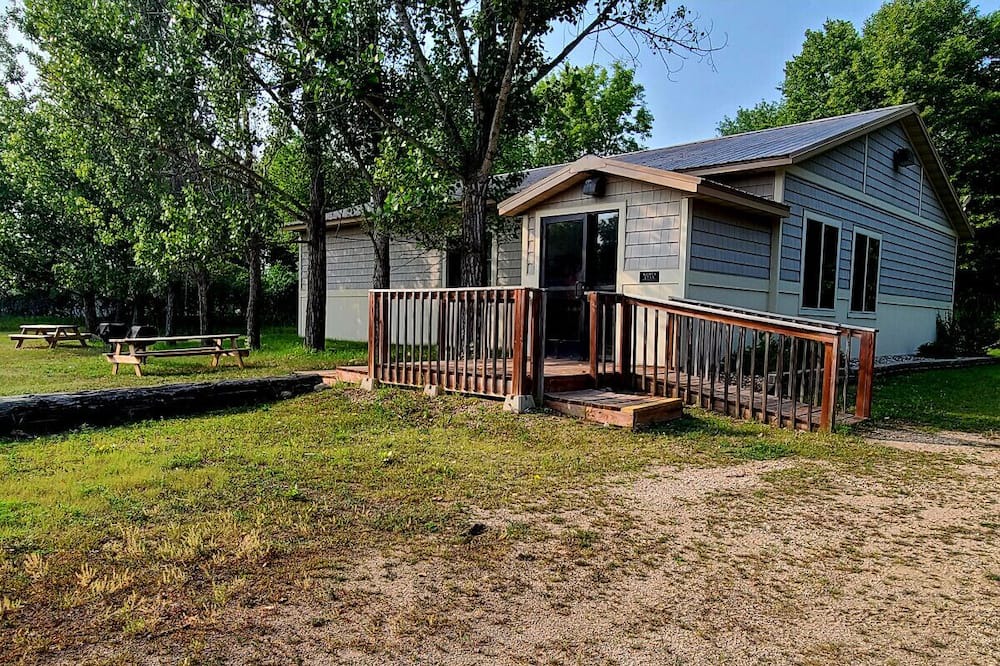 Clitherall Cabin | North Star Cabin | Spitzer Lake, Minnesota