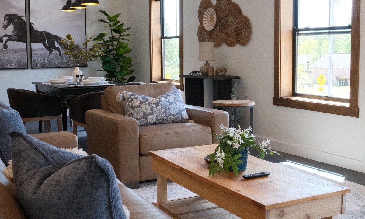 Indian River Condo | New Downtown 2BR Condo at Inn Between Rest.