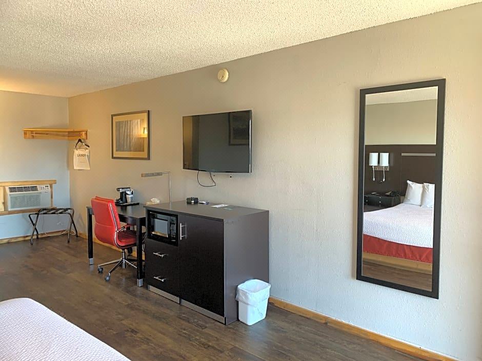 Photo of Livingroom in Pinnacles Entrance Badlands
