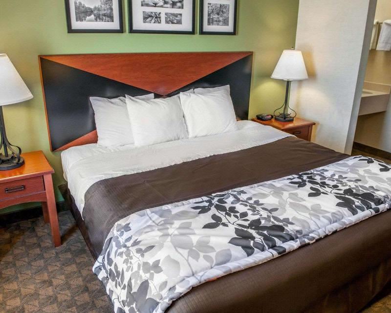 Photo of Bedroom in Urbana