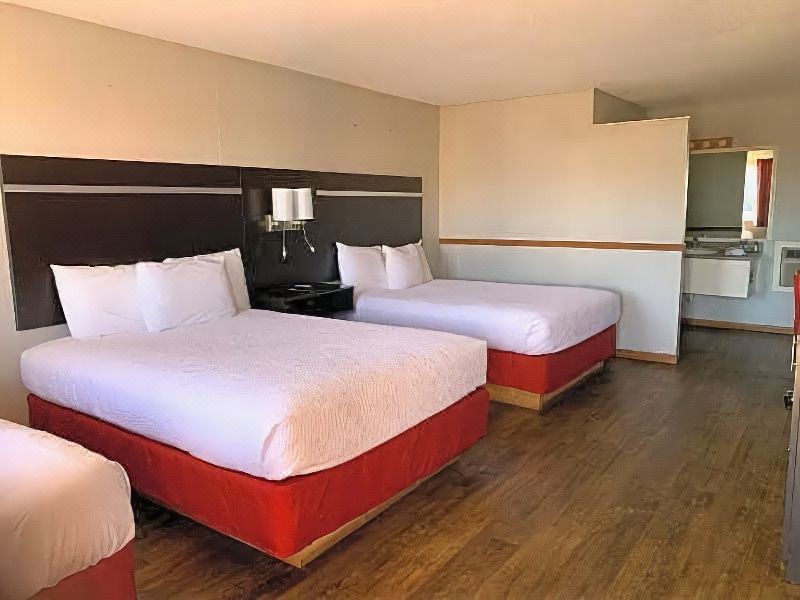 Photo of Bedroom in Pinnacles Entrance Badlands