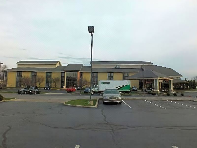 Photo of Buildings in Castleton