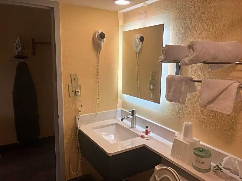 Photo of Bathroom in Grove City