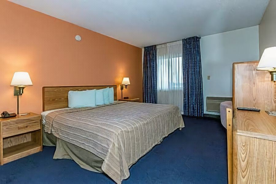 Photo of Bedroom in Austinburg