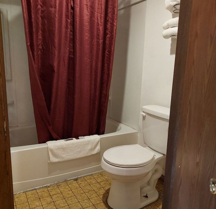 Photo of Bathroom in Chapmanville