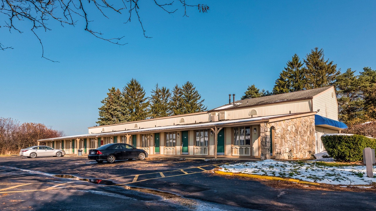 Photo of Buildings in Wadsworth