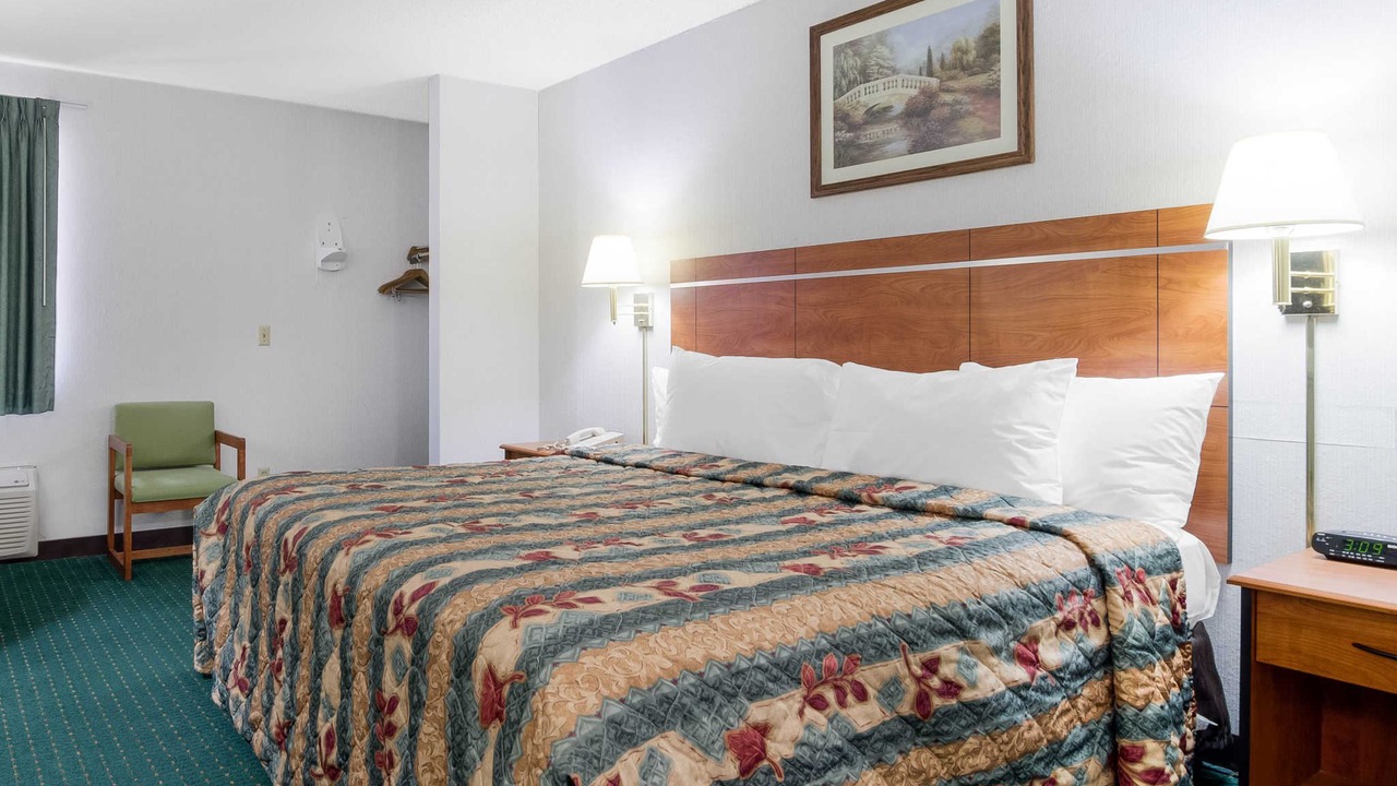 Photo of Bedroom in Emporia