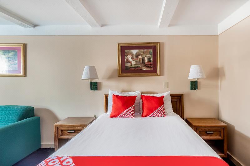 Photo of Bedroom in Wadsworth