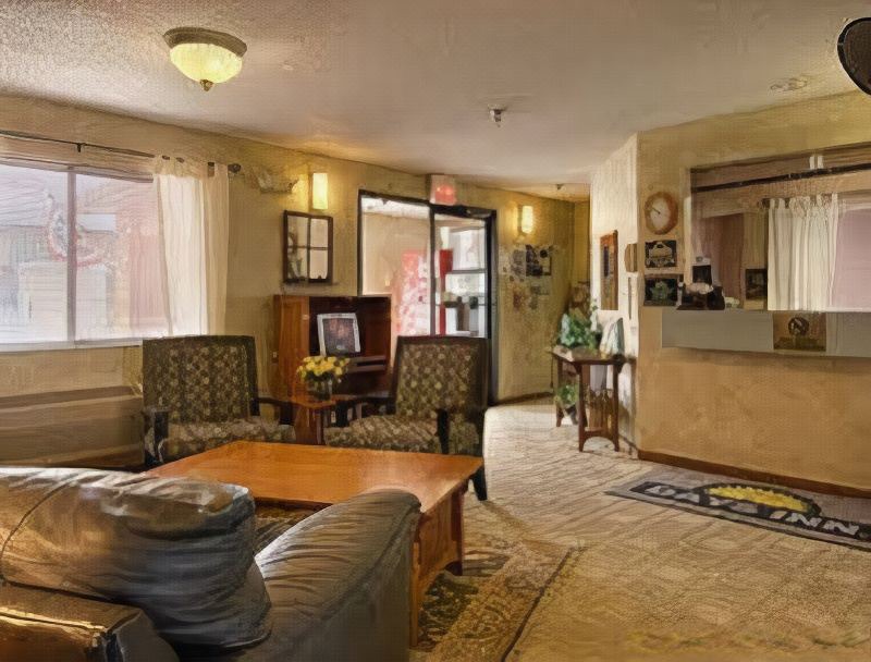 Photo of Livingroom in Pinnacles Entrance Badlands
