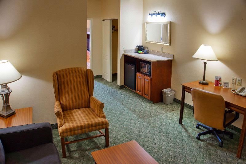 Photo of Livingroom in Berea