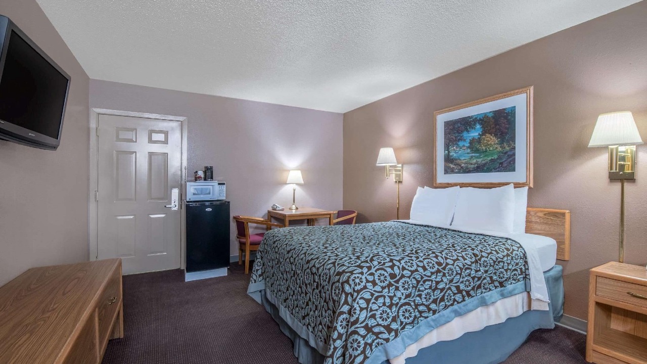 Photo of Bedroom in Jamestown