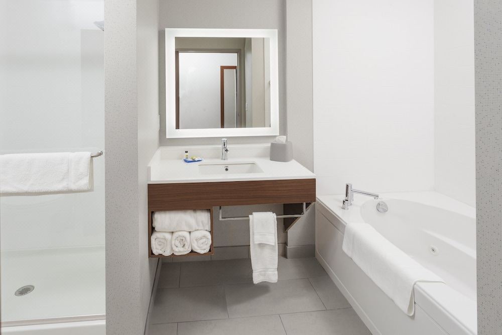 Photo of Bathroom in Hudson