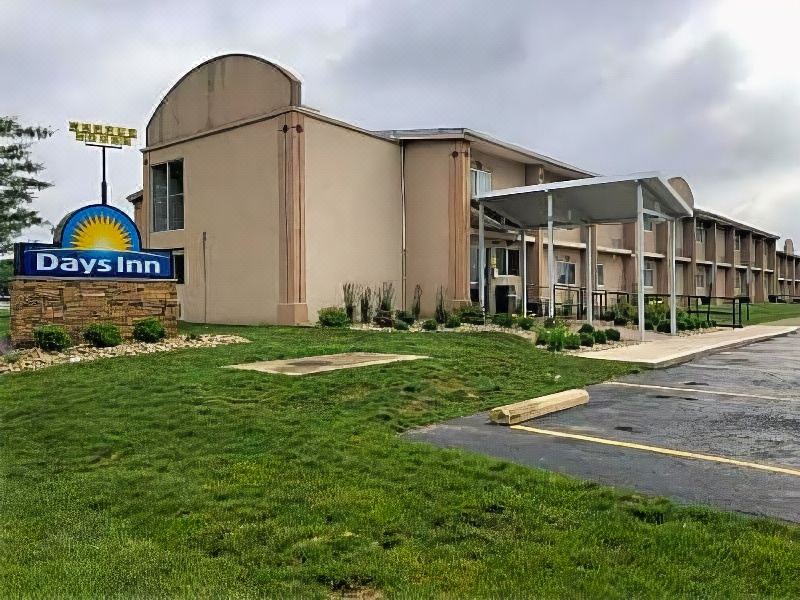 Photo of Buildings in Grove City