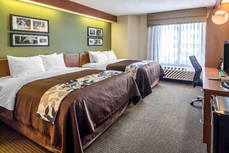 Photo of Bedroom in Acme
