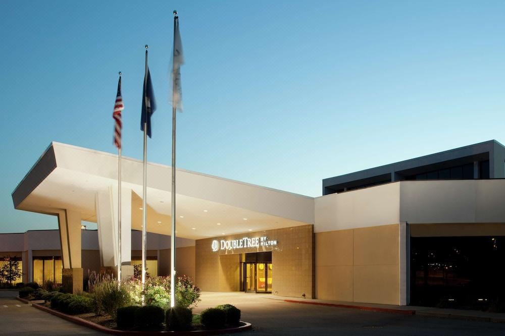 Photo of Buildings in Mount Saint Joseph