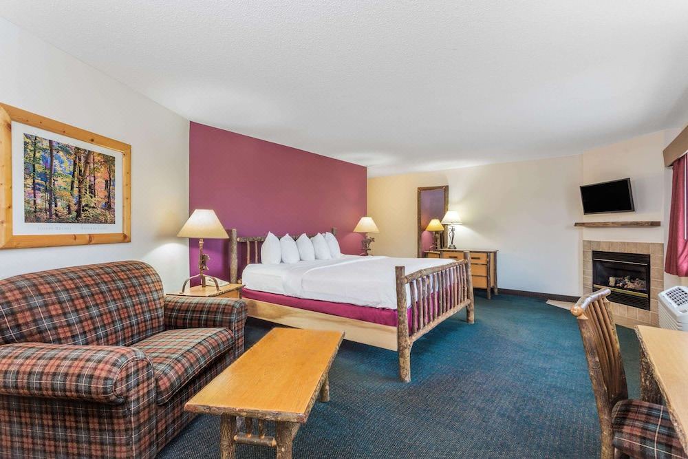 Photo of Livingroom in Wisconsin Dells