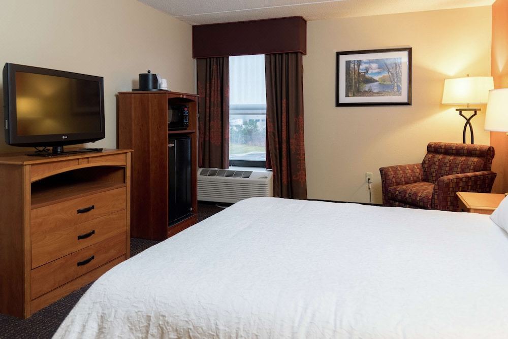 Photo of Bedroom in Norton Shores