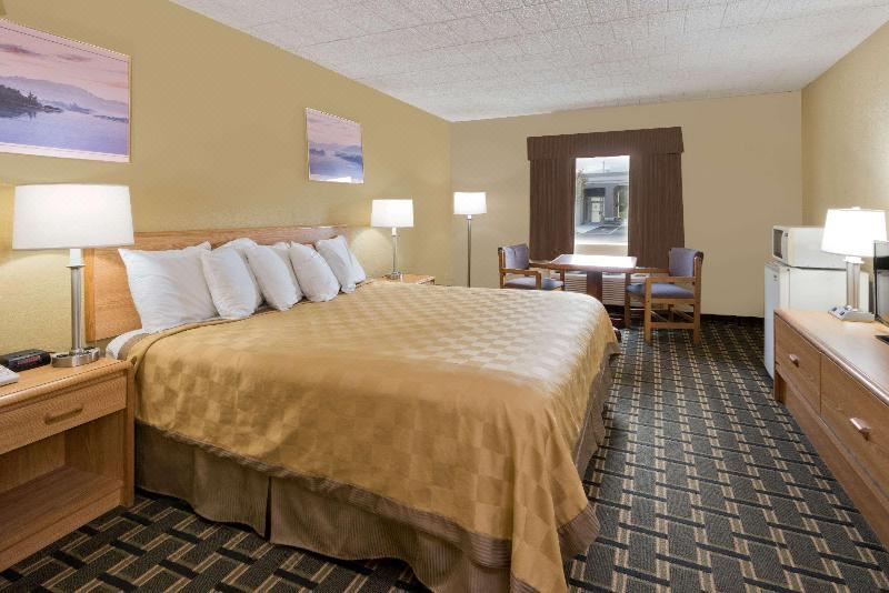 Photo of Bedroom in Batavia