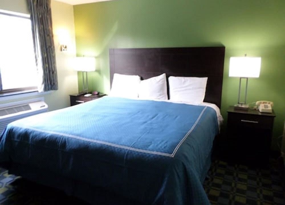 Photo of Bedroom in Lakewood