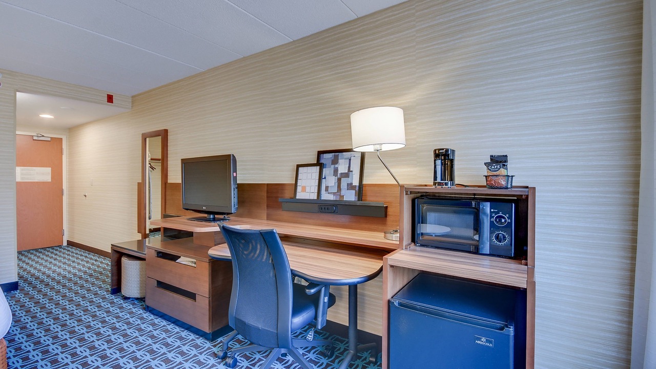 Photo of Livingroom in Woburn