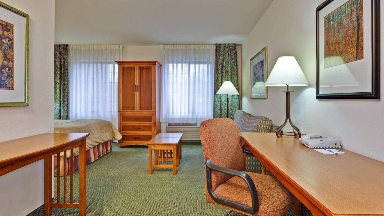 Photo of Livingroom in Corning