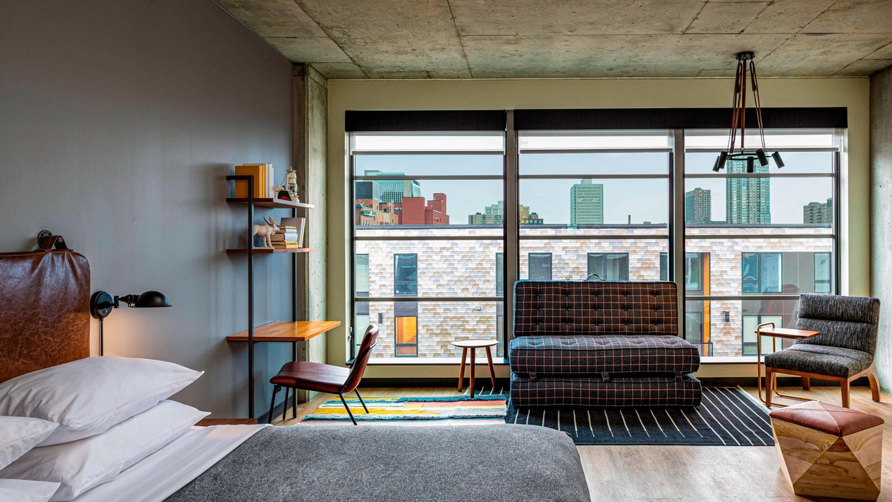Photo of Livingroom in Downtown East