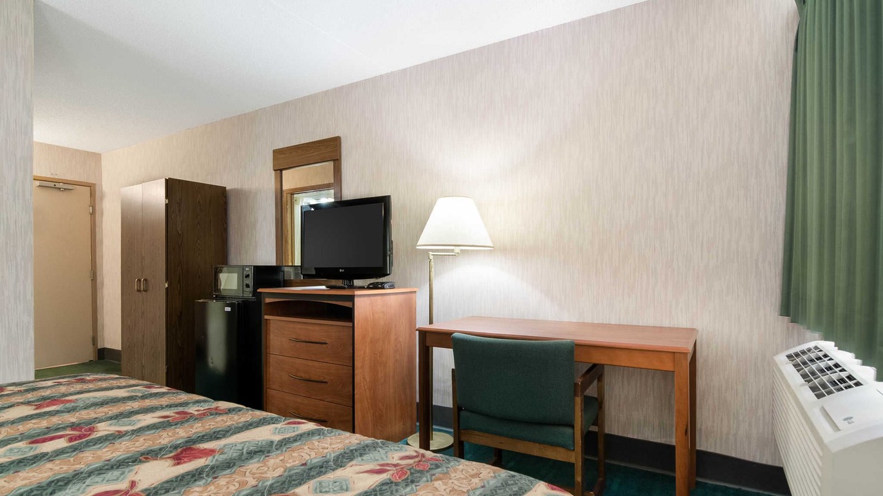 Photo of Bedroom in Emporia