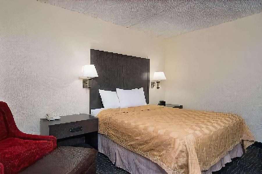 Photo of Bedroom in Mounds View