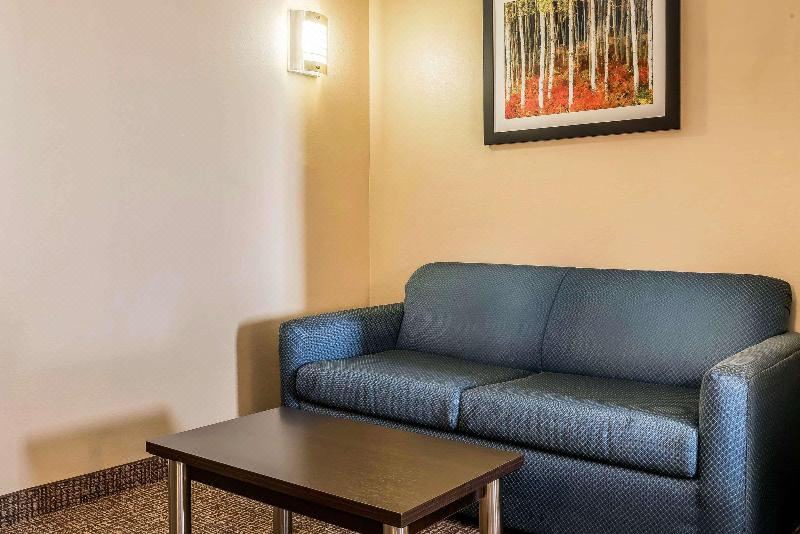 Photo of Livingroom in Miamisburg