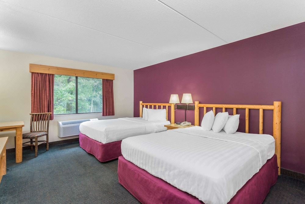 Photo of Bedroom in Wisconsin Dells
