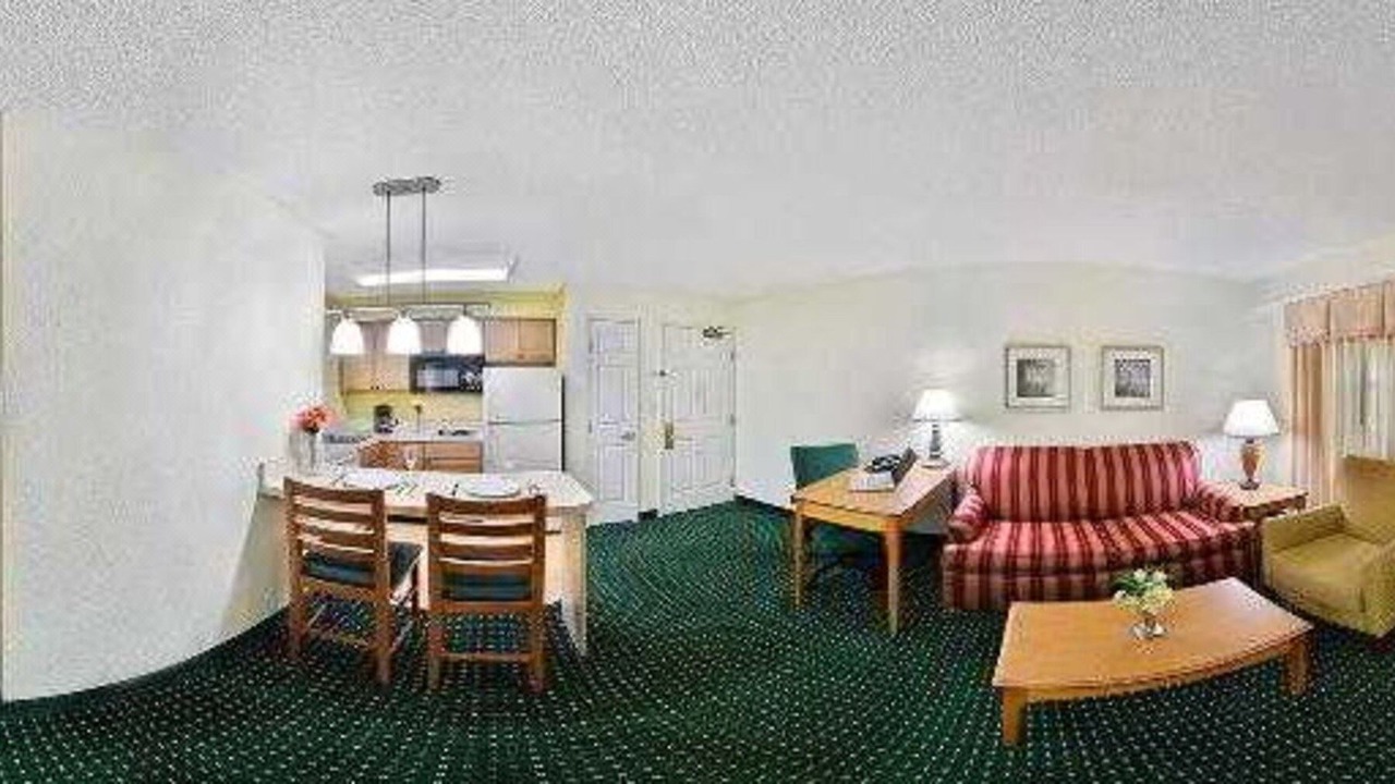 Photo of Livingroom in Novi