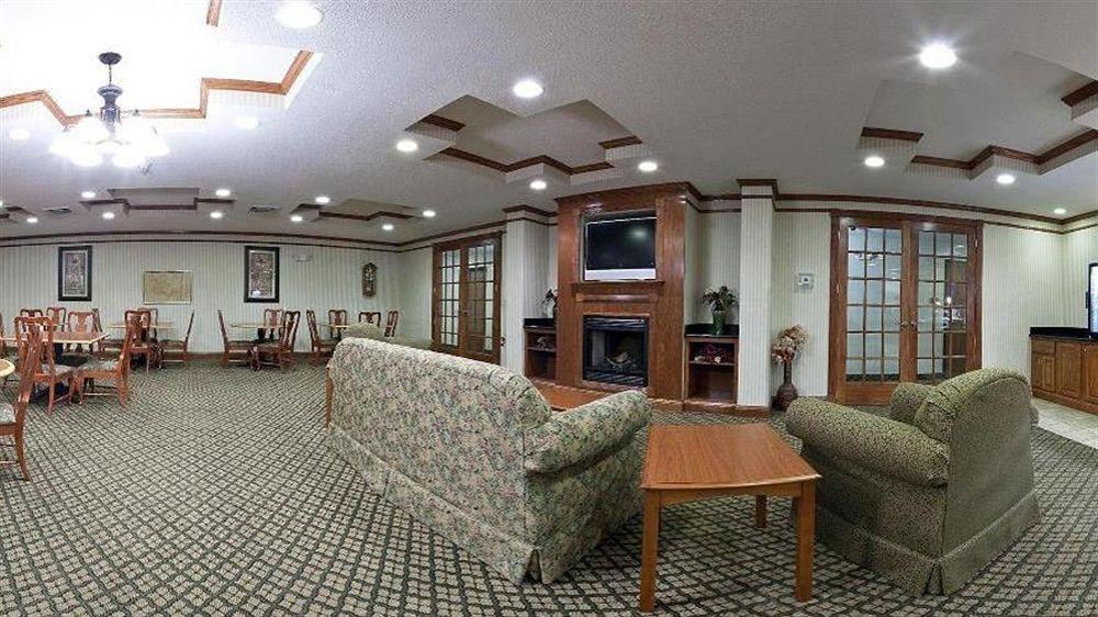 Photo of Livingroom in Adrian Furnace