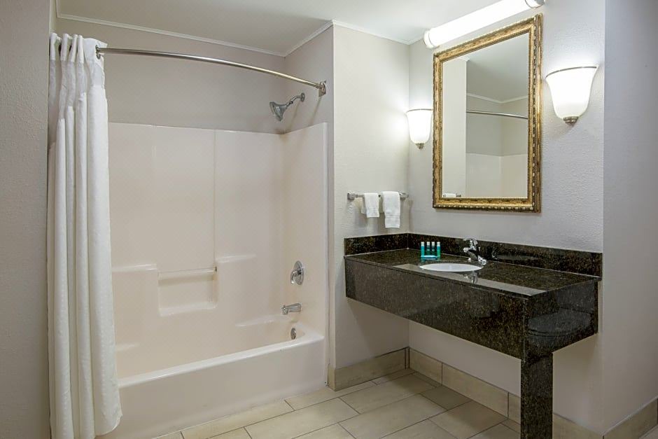 Photo of Bathroom in Brook Park