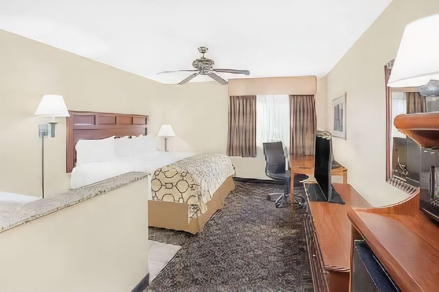 Photo of Livingroom in Mount Pleasant